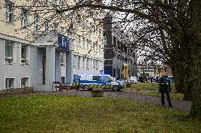 Weapon-like object at the Polytechnic School