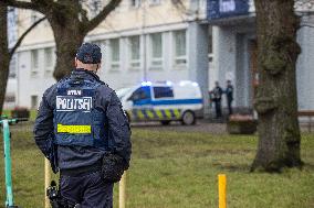 Weapon-like object at the Polytechnic School