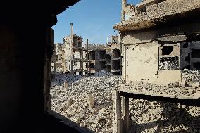 Life Returns to Damascus District - Syria