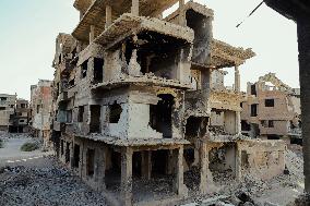 Life Returns to Damascus District - Syria