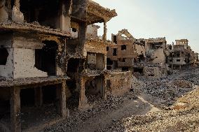 Life Returns to Damascus District - Syria