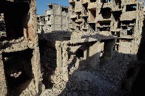 Life Returns to Damascus District - Syria