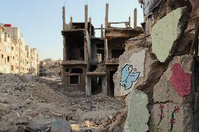 Life Returns to Damascus District - Syria