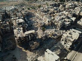 Life Returns to Damascus District - Syria