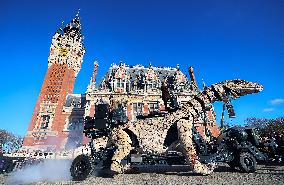 Odyssey of The Varan by The Nantes-Based Company La Machine - Calais