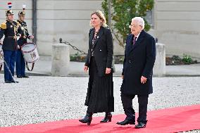 Yael Braun-Pivet Welcomes Mahmoud Abbas At The National Assembly - Paris