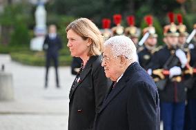 Yael Braun-Pivet Welcomes Mahmoud Abbas At The National Assembly - Paris