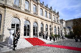 Yael Braun-Pivet Welcomes Mahmoud Abbas At The National Assembly - Paris