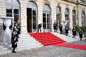 Yael Braun-Pivet Welcomes Mahmoud Abbas At The National Assembly - Paris