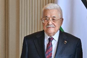 Yael Braun-Pivet Welcomes Mahmoud Abbas At The National Assembly - Paris