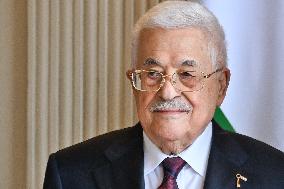 Yael Braun-Pivet Welcomes Mahmoud Abbas At The National Assembly - Paris