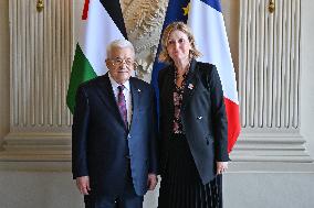 Yael Braun-Pivet Welcomes Mahmoud Abbas At The National Assembly - Paris
