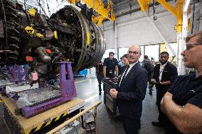 Sebastien Martin visits Air France Industries site - Orly