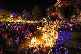 Tribute to November 13 at Republique Square - Paris