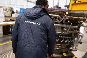 Aircraft Engines Maintenance at Air France Industries site - Orly