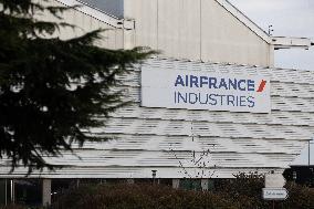 Aircraft Engines Maintenance at Air France Industries site - Orly