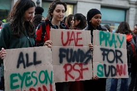 Demonstration in Solidarity with The Sudanese People - Rome