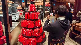 Starbucks Reserve Roastery Christmas Day