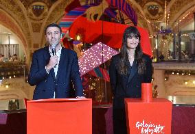 Clara Luciani During Christmas Opening At Galeries Lafayette - Paris