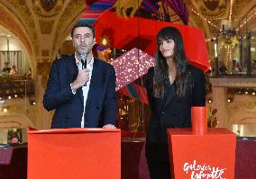 Clara Luciani During Christmas Opening At Galeries Lafayette - Paris