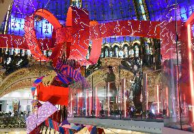 Clara Luciani During Christmas Opening At Galeries Lafayette - Paris