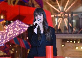 Clara Luciani During Christmas Opening At Galeries Lafayette - Paris