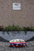 Tribute to Victims of November 13 at Carillon and Le Petit Cambodge - Paris