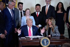 Donald Trump Signs Fostering the Future Executive Order - Washington