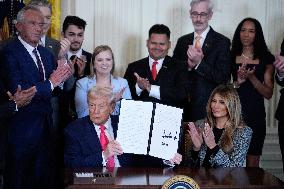 Donald Trump Signs Fostering the Future Executive Order - Washington