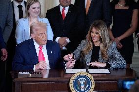 Donald Trump Signs Fostering the Future Executive Order - Washington