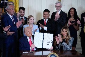 Donald Trump Signs Fostering the Future Executive Order - Washington