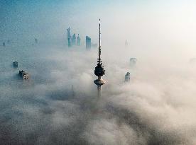 hick Fog Reduces Visibility In Kuwait City - Kuwait