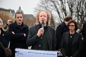 Celebration Marks 475 Years of Parisian Booksellers - France