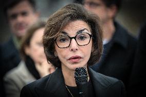 Celebration Marks 475 Years of Parisian Booksellers - France