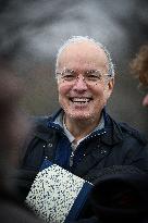 Celebration Marks 475 Years of Parisian Booksellers - France