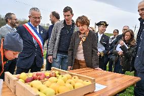 Annie Genevard Visits the Rhone Region - France