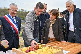 Annie Genevard Visits the Rhone Region - France
