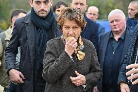 Annie Genevard Visits the Rhone Region - France