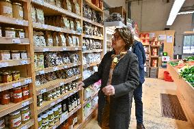 Annie Genevard Visits the Rhone Region - France