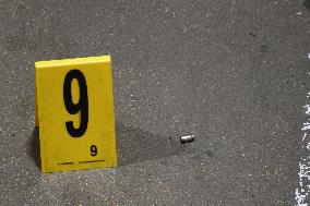 Illustrations Following Police Man Shooting Man Armed With Knife At Montparnasse Train Station - Paris