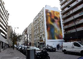 Mural Painting In Tribute To The Victims Of The 13 November Attacks - Paris