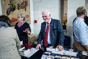 Book signing of Eric Zemmour - Bordeaux