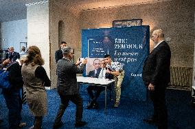 Book signing of Eric Zemmour - Bordeaux