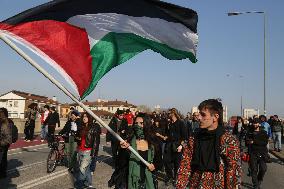 No Meloni Day demonstration - Bologna