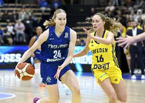 Koripallo: Suomi avaa kotipelinsä naisten EM-karsinnassa Vantaalla Ruotsia vastaan