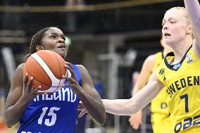 Koripallo: Suomi avaa kotipelinsä naisten EM-karsinnassa Vantaalla Ruotsia vastaan