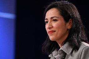 Sarah El Hairy On Dimanche En Politique - Paris