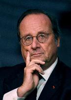 Meeting Of Bernard Cazeneuve For 2027 Presidential Election - Cergy-Pontoise