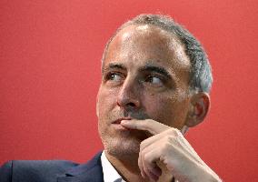 Meeting Of Bernard Cazeneuve For 2027 Presidential Election - Cergy-Pontoise