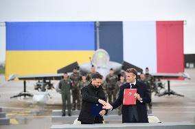 Volodymyr Zelensky Arrival Visit - Villacoublay